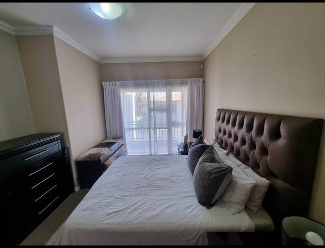 3 BEDROOM APARTMENT FOR SALE IN GREENSTONE HILL